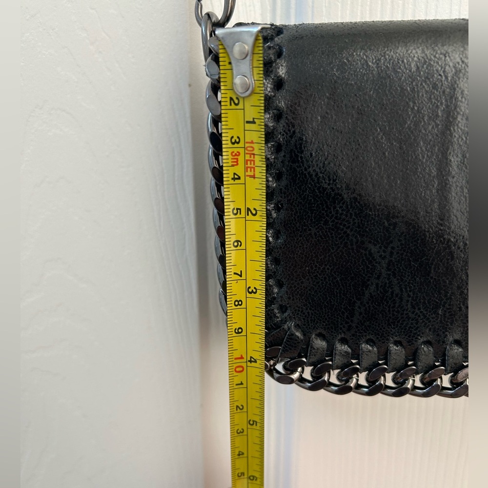Pelle Black Metallic Chain Detail Leather Crossbody/Clutch - Picture 11 of 12